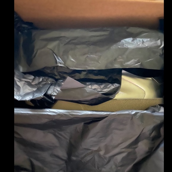 Saint Laurent 42 equivalent to 12 in men’s US size - Picture 11 of 14